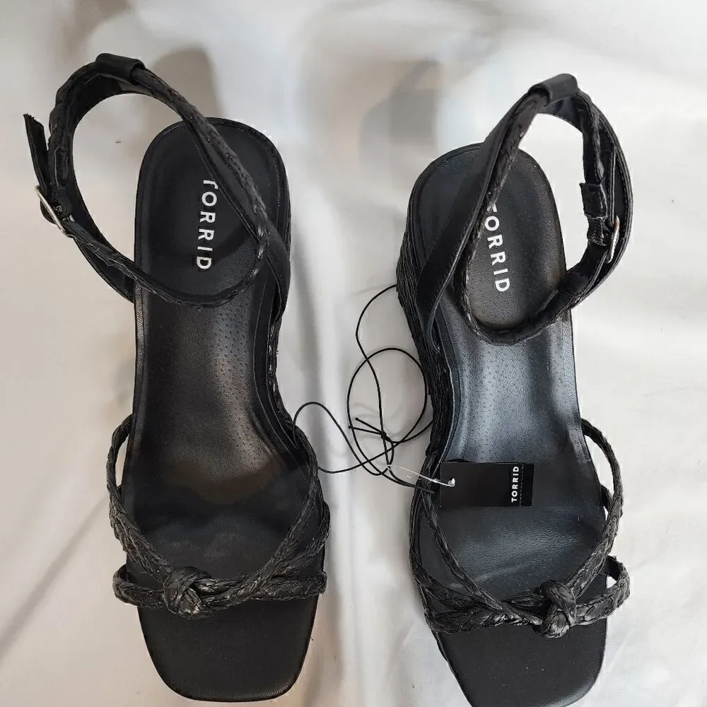 13W Torrid Black Strappy Raffia Platform 4